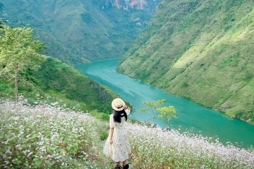 Exploring Nho Que River Ha Giang, Vietnam With Scenic River Boat Cruises Exploring Nho Que River Ha Giang, Vietnam With Scenic River Boat Cruises